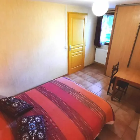 La Petite Maison Dans La Prairie * Cassaignes