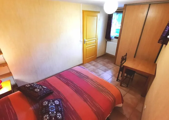 La Petite Maison Dans La Prairie * Cassaignes